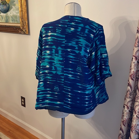 Forever 21 Shrug - Picture 4 of 6